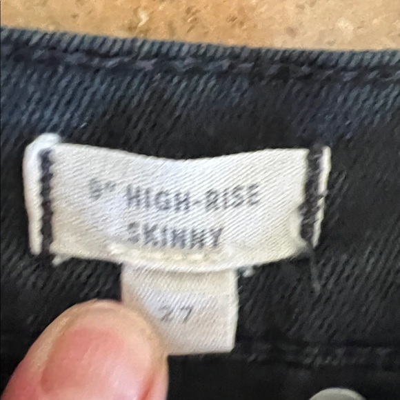 Madewell Classic Black High Rise Skinny black Denim Jeans - Picture 4 of 9